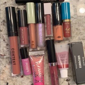 Ipsy lipstick and lip gloss bundle